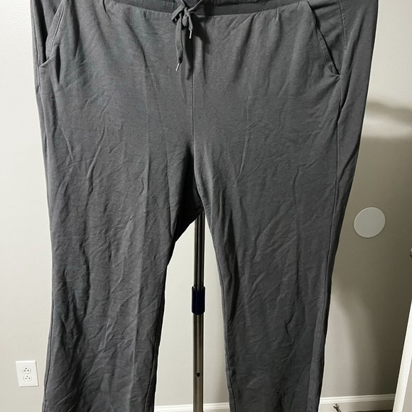 Torrid Charcoal Grey Pull-On Flare Ultra Soft Fleece Mid-Rise Pants Women’s 3x - Picture 2 of 2